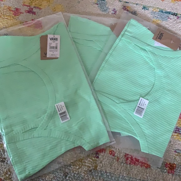 NWT Vans Session Up Top in Ash Green wide ribbed tank top - Picture 2 of 2